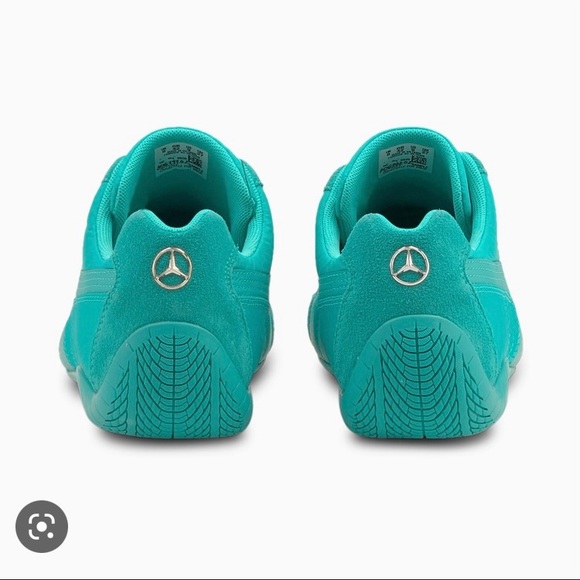 Pair of puma Mercedes F1 speed cat size 11 - Picture 2 of 6